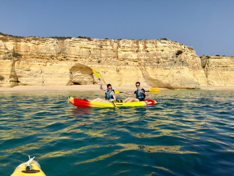 Benagil Kayak sunrise or sunset tour - Enjoy a beautiful sunrise or sunset tour with us. Enjoy a calm and peaceful sunrise...